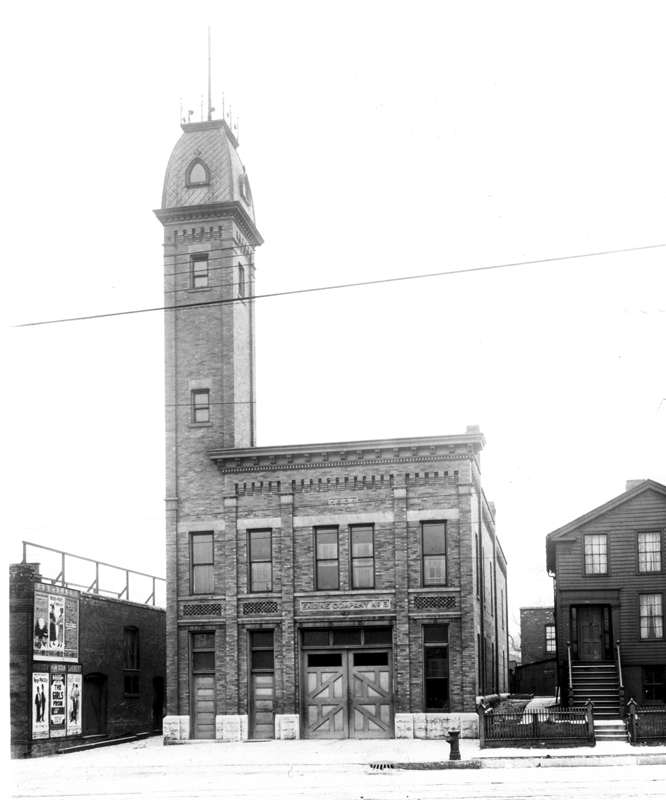 Photo of the broadcast control desk at WJAZ in 1922, consisting of 15 dials, five gauges and other equipment