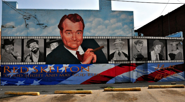 Red Skelton mural in Vincennes, Indiana